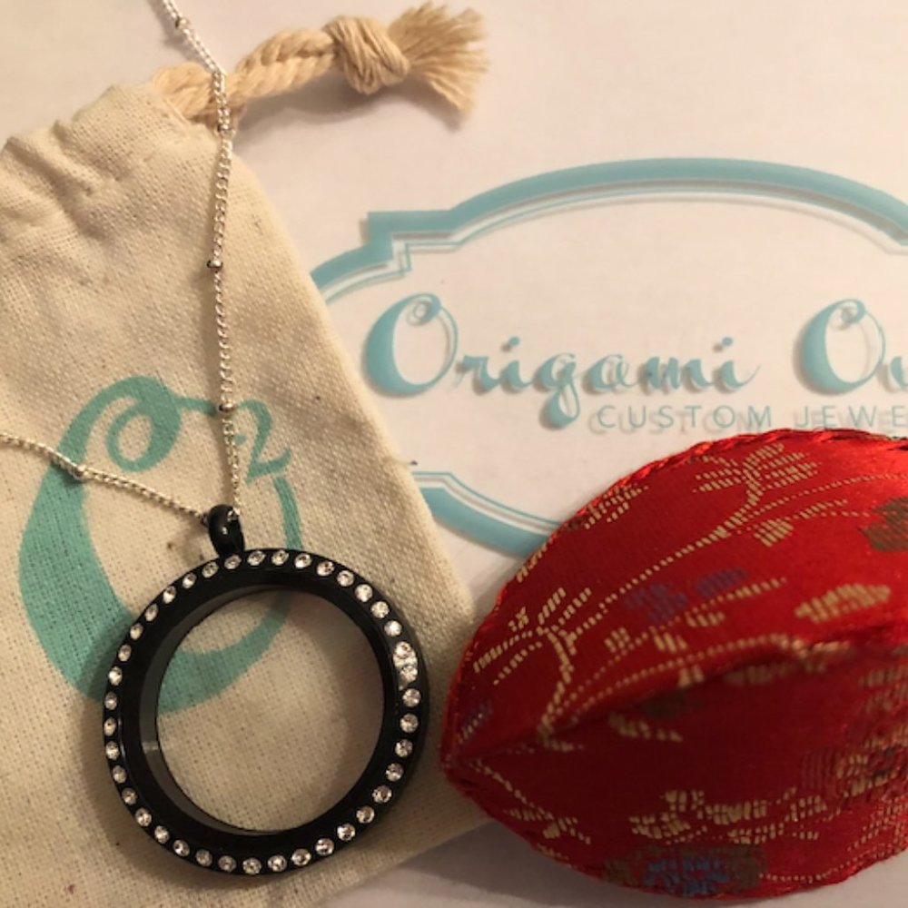 Origami Owl Large Black Locket + Silver Chain